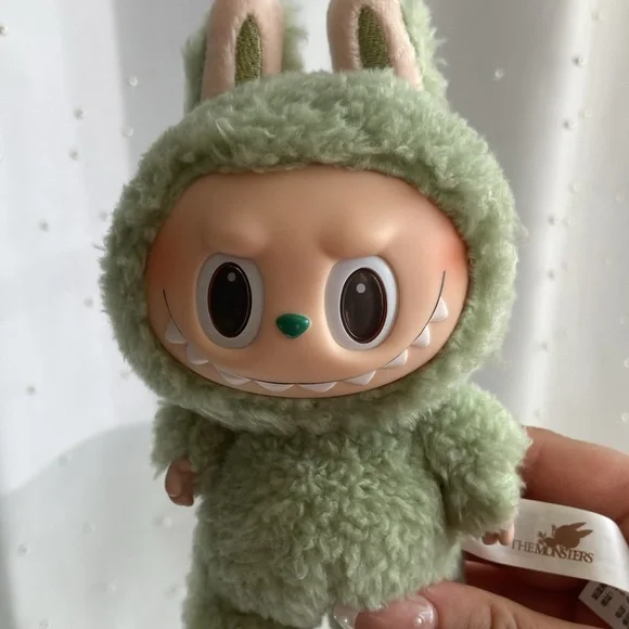 AUTHENTIC POP MART LABUBU - THE MONSTERS EXCITING MACARON EDITION - GREEN GRAPE - Picture 3 of 6